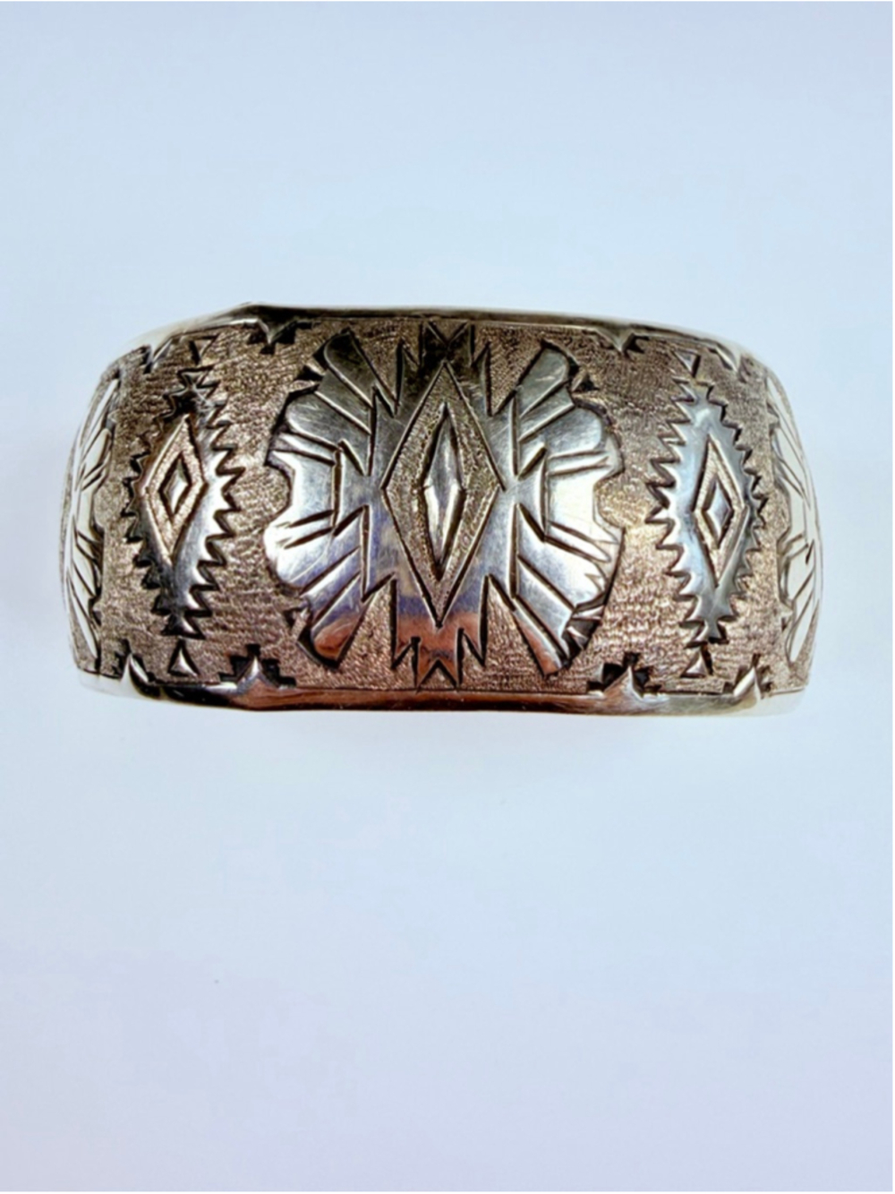 Navajo Florence Tahe Sterling Silver Rug Pattern Hand Stamped 31mm Bracelet